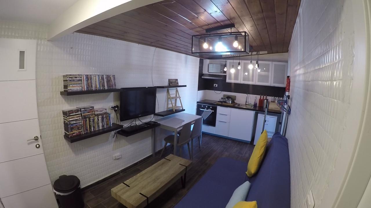Avi's Place Apartment *